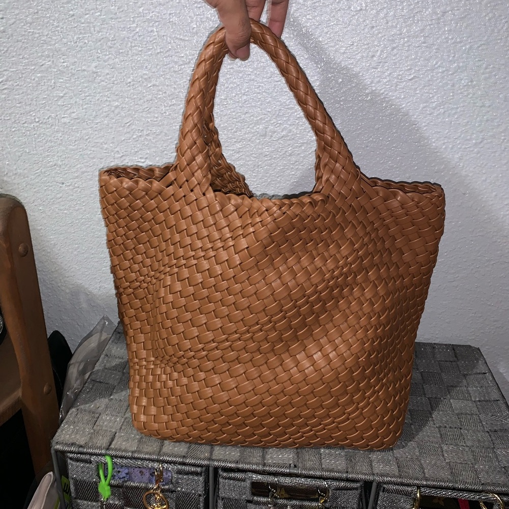 Elegant Tan Woven Tote Bag